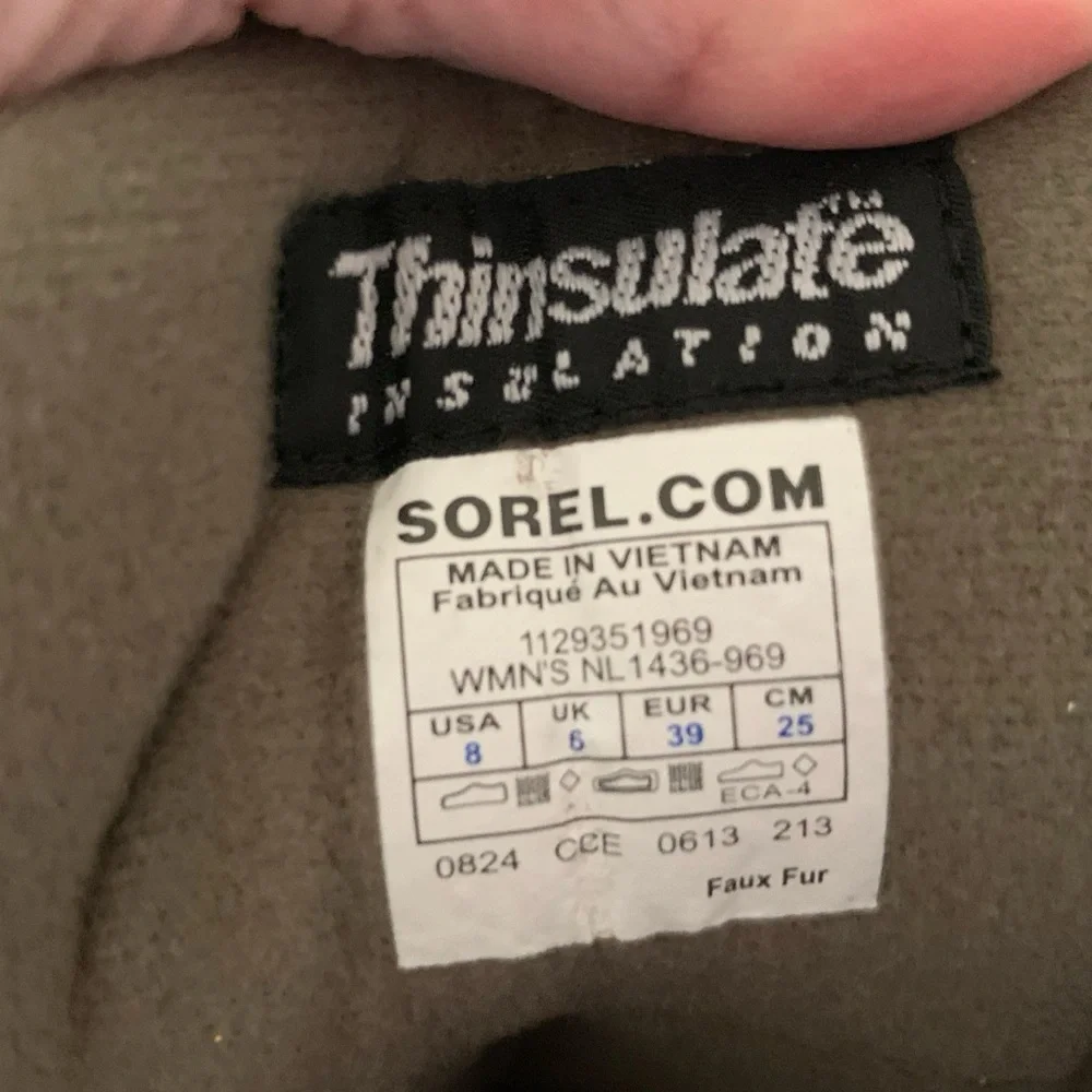 Sorel Green & Black Women’s Size 8 Thinsulate Insulation Faux Fur Boots
